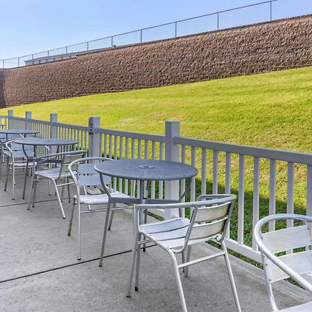 Comfort Suites Lancaster Amish Country Smoketown  Extérieur photo