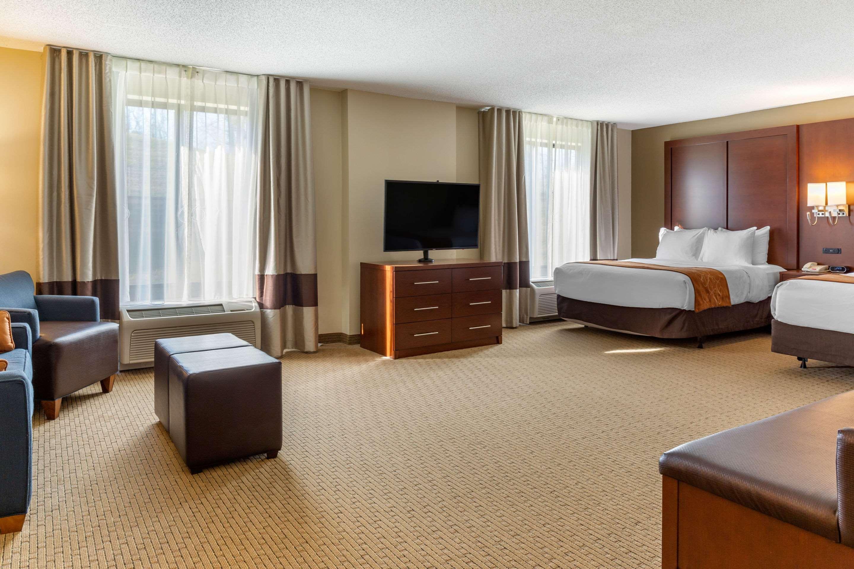 Comfort Suites Lancaster Amish Country Smoketown  Extérieur photo