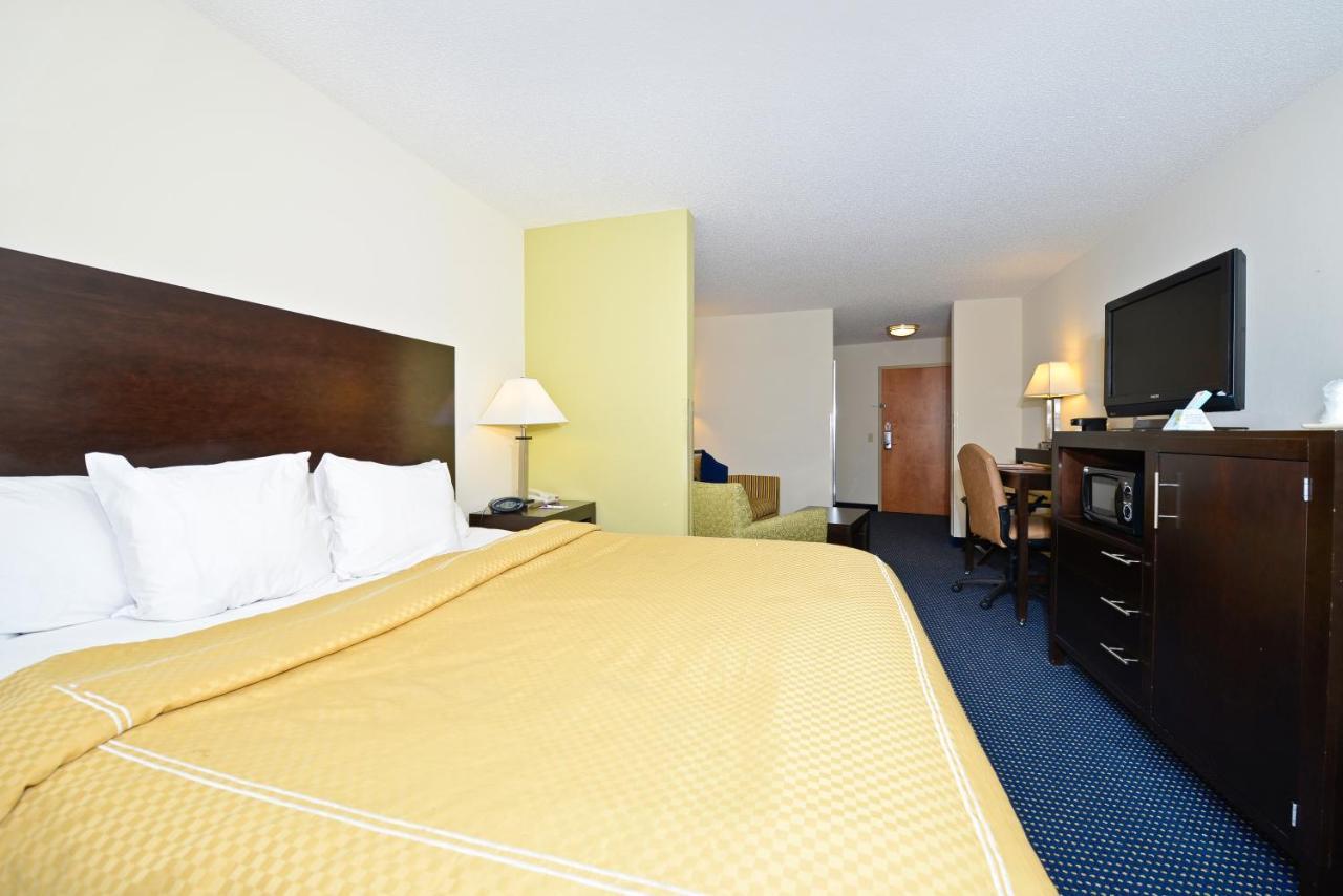 Comfort Suites Lancaster Amish Country Smoketown  Extérieur photo
